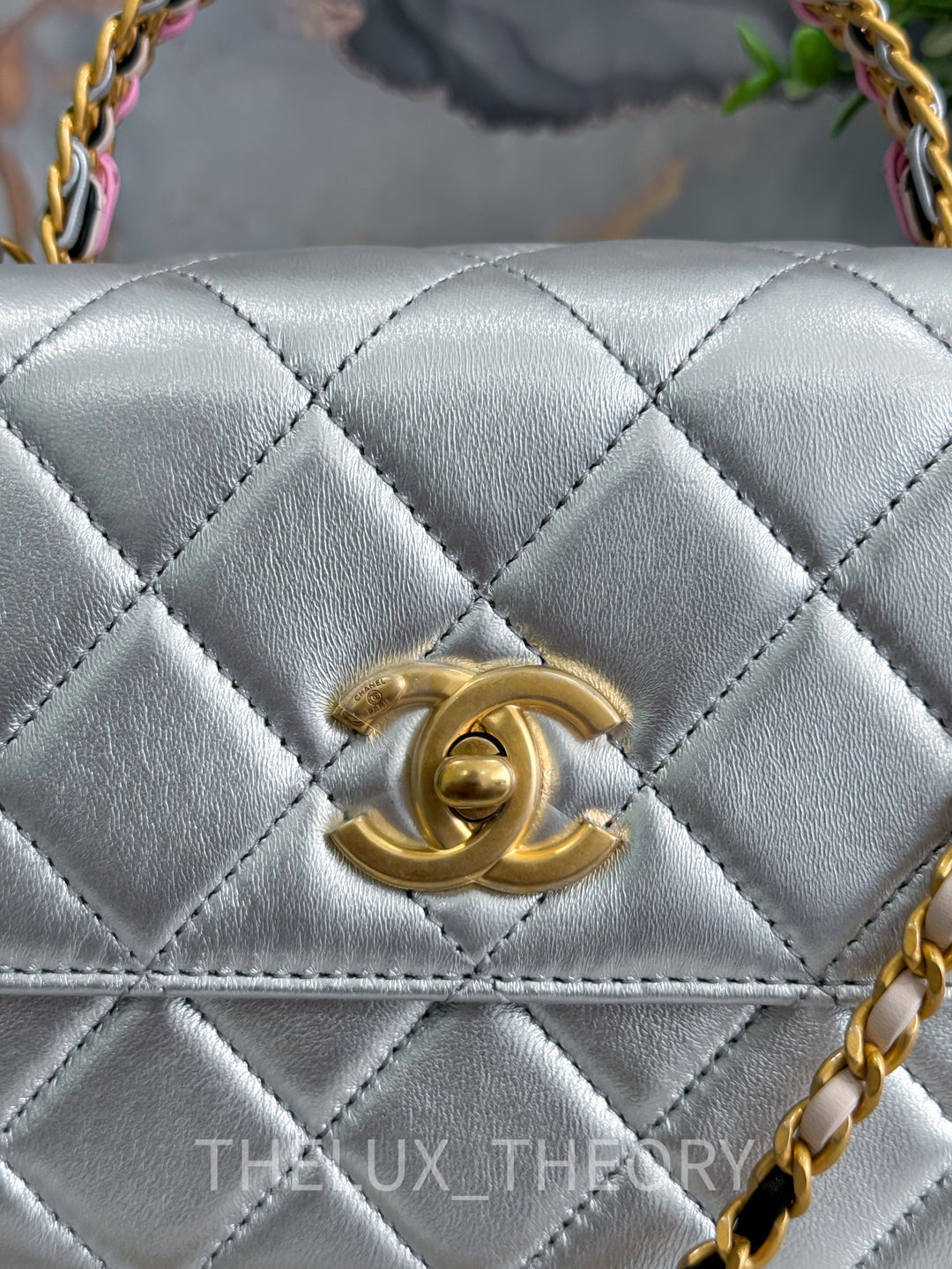 23P SILVER TOP HANDLE FLAP BAG AGED GOLD HARDWARE