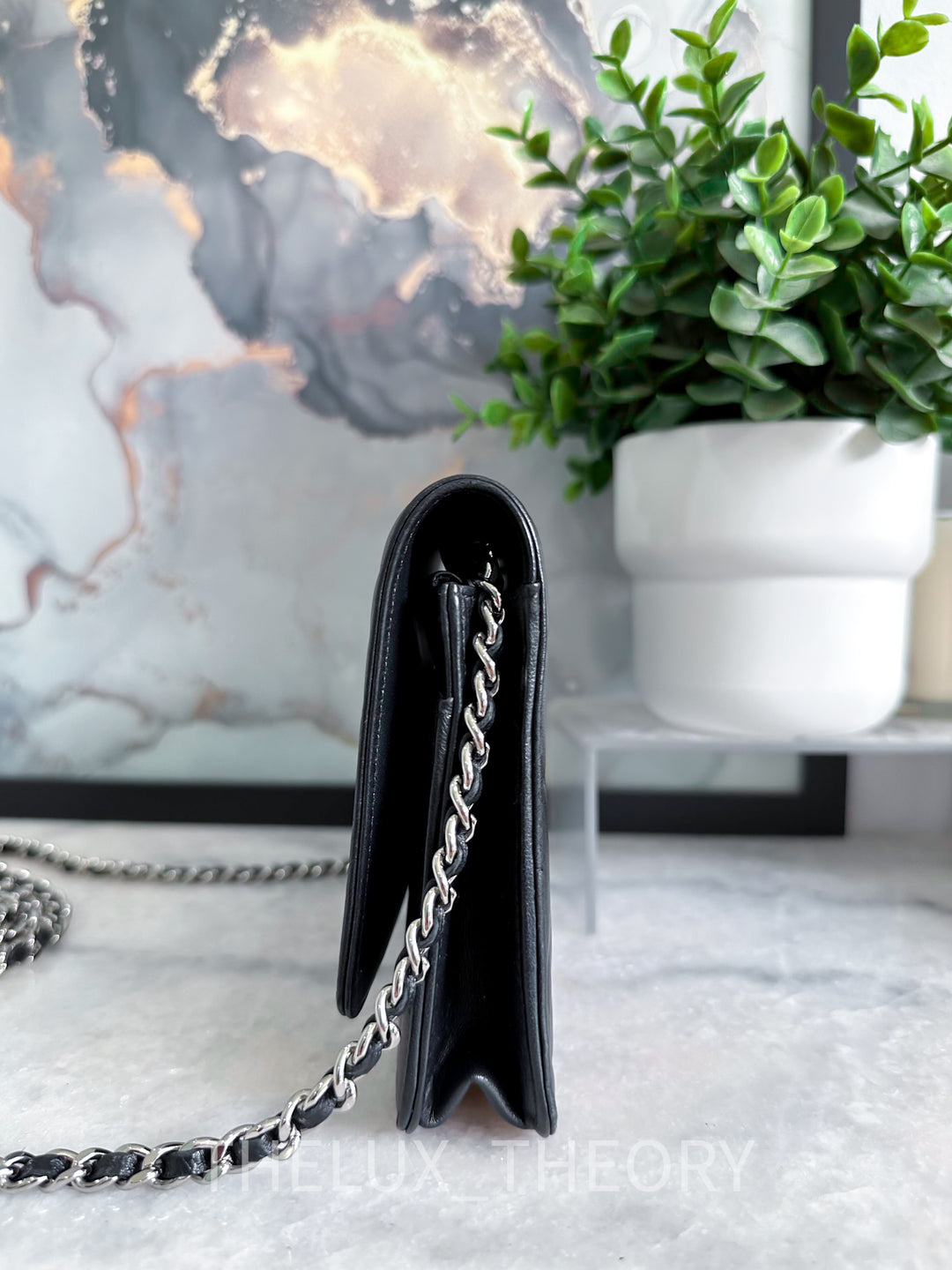 CAMELLIA WALLET ON CHAIN LAMBSKIN SILVER HARDWARE