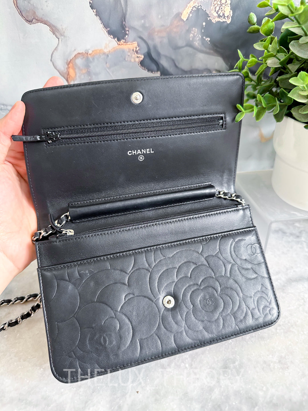 CAMELLIA WALLET ON CHAIN LAMBSKIN SILVER HARDWARE
