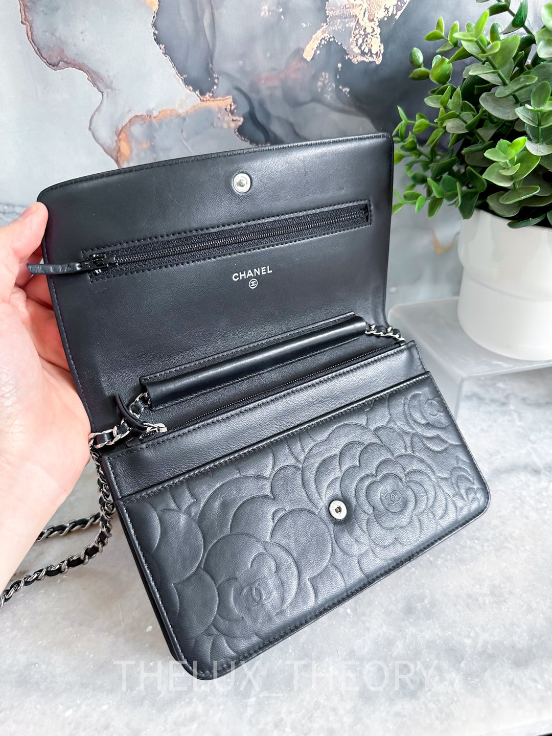 CAMELLIA WALLET ON CHAIN LAMBSKIN SILVER HARDWARE