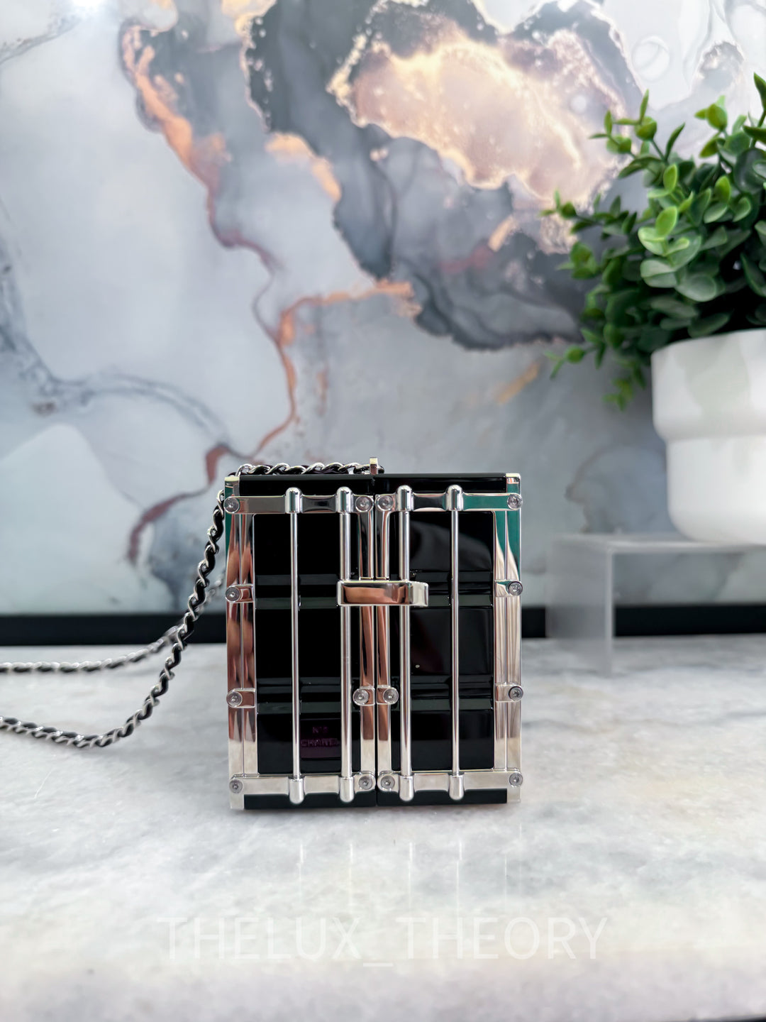 CC BLACK AND WHITE LUCITE PARIS-HAMBURG SHIPPING CONTAINER MINIAUDIERE 2018