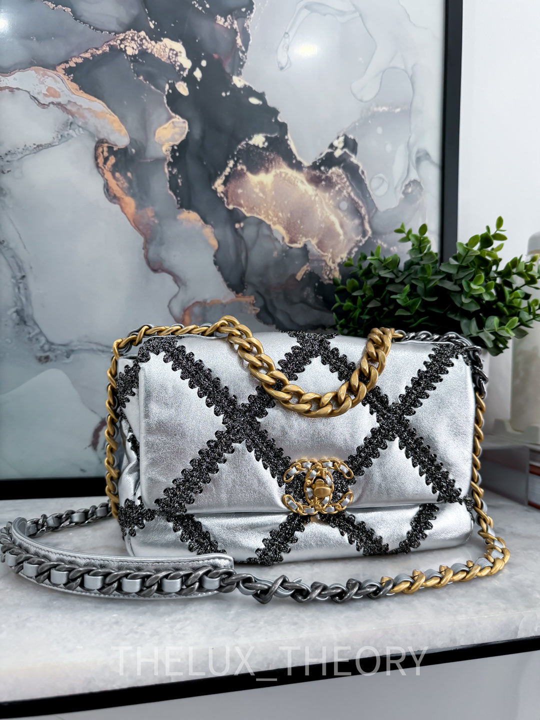 21K SILVER CROCHET MEDIUM 19 FLAP BAG