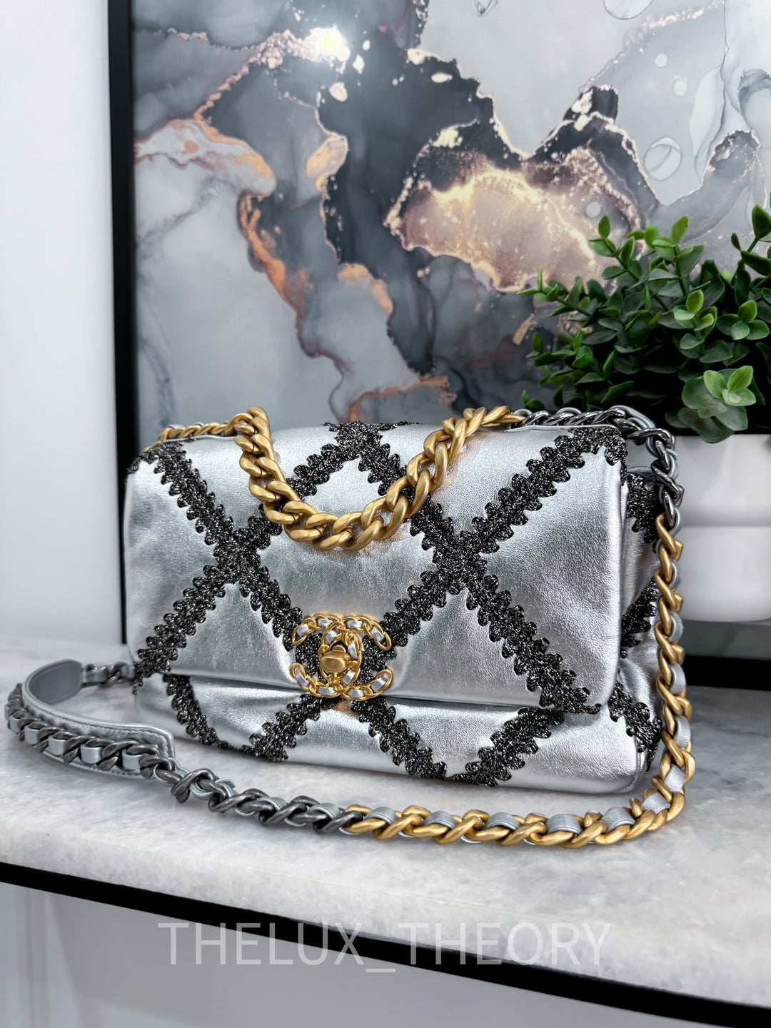 21K SILVER CROCHET MEDIUM 19 FLAP BAG