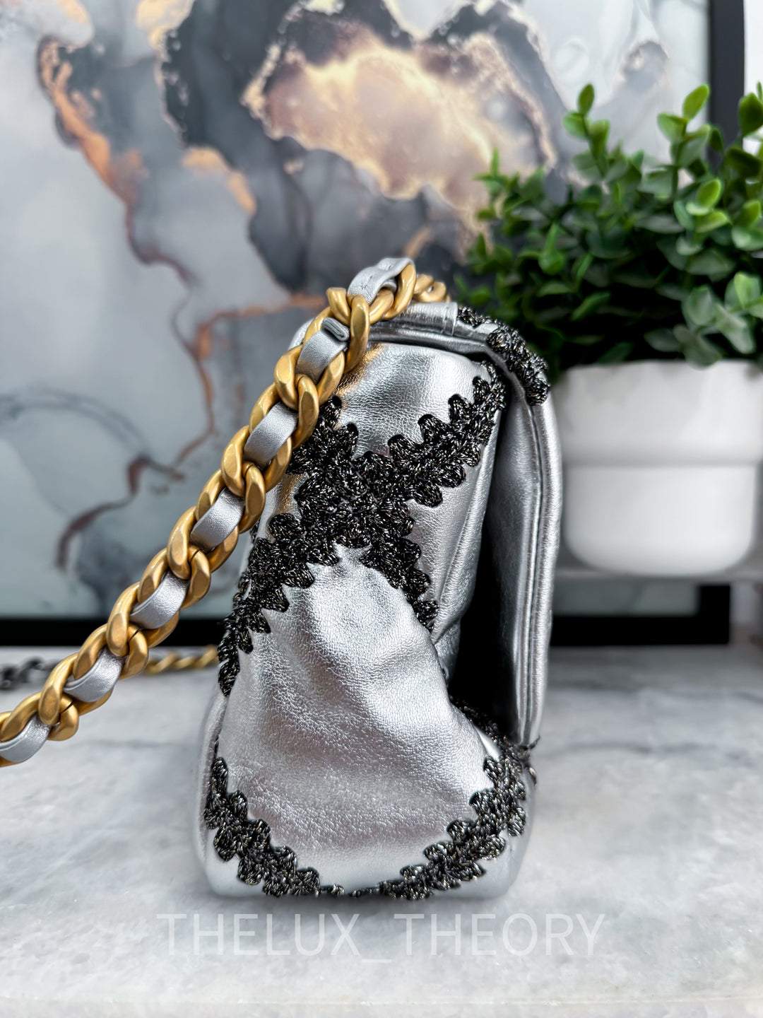 21K SILVER CROCHET MEDIUM 19 FLAP BAG