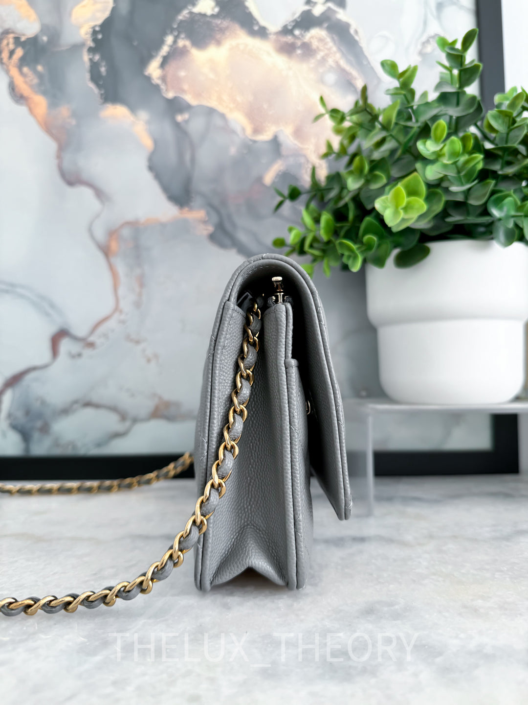 22B GREY WALLET ON CHAIN CAVIAR LIGHT GOLD HARDWARE