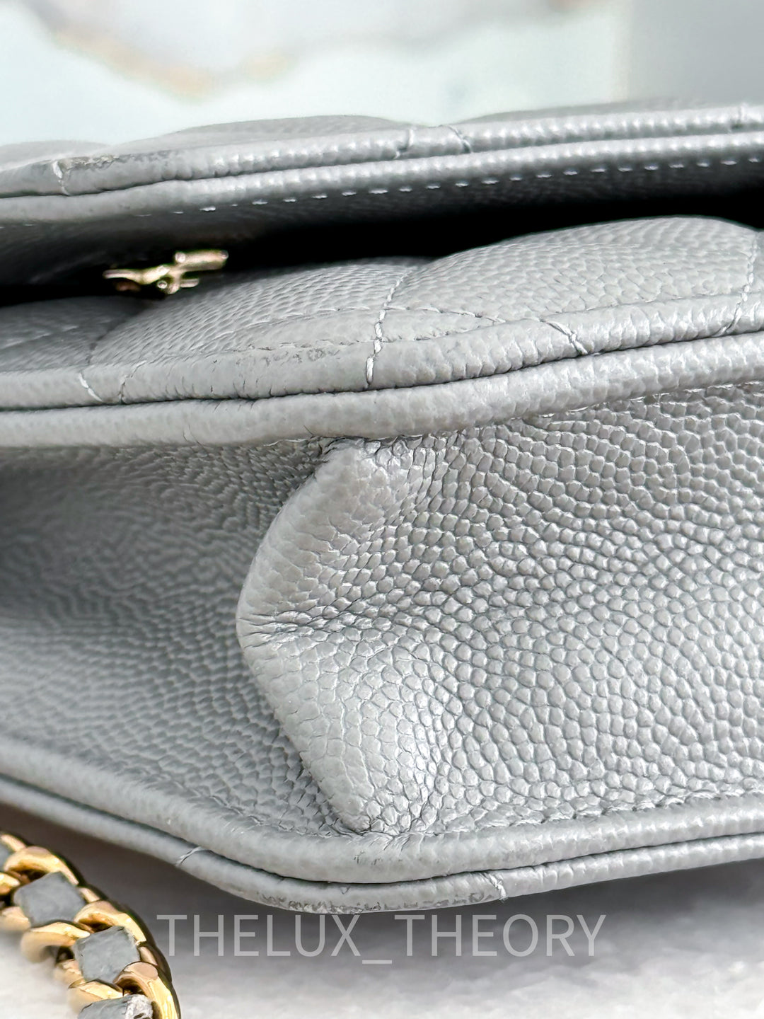22B GREY WALLET ON CHAIN CAVIAR LIGHT GOLD HARDWARE