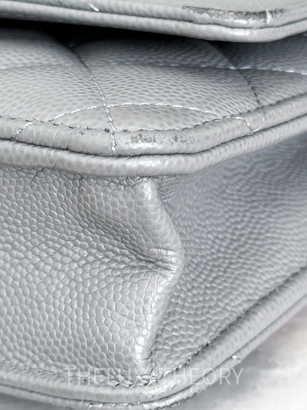 22B GREY WALLET ON CHAIN CAVIAR LIGHT GOLD HARDWARE