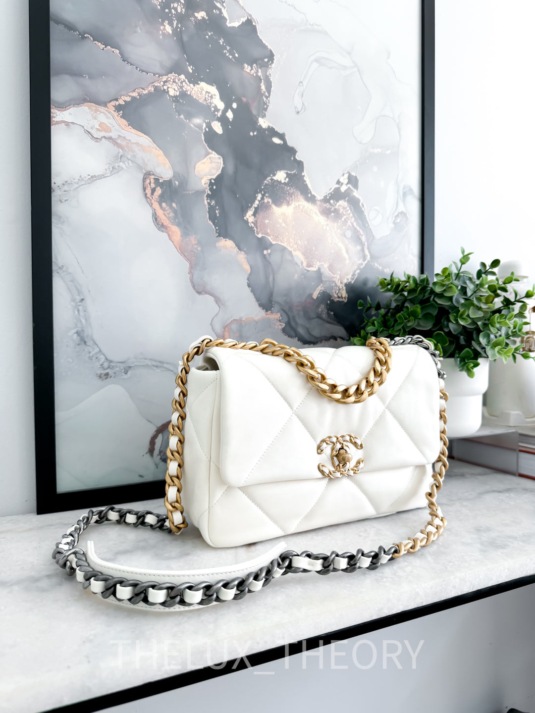 22C LIGHT BEIGE (CREAMY WHITE) 19 SMALL FLAP BAG LAMBSKIN AGED GOLD HARDWARE