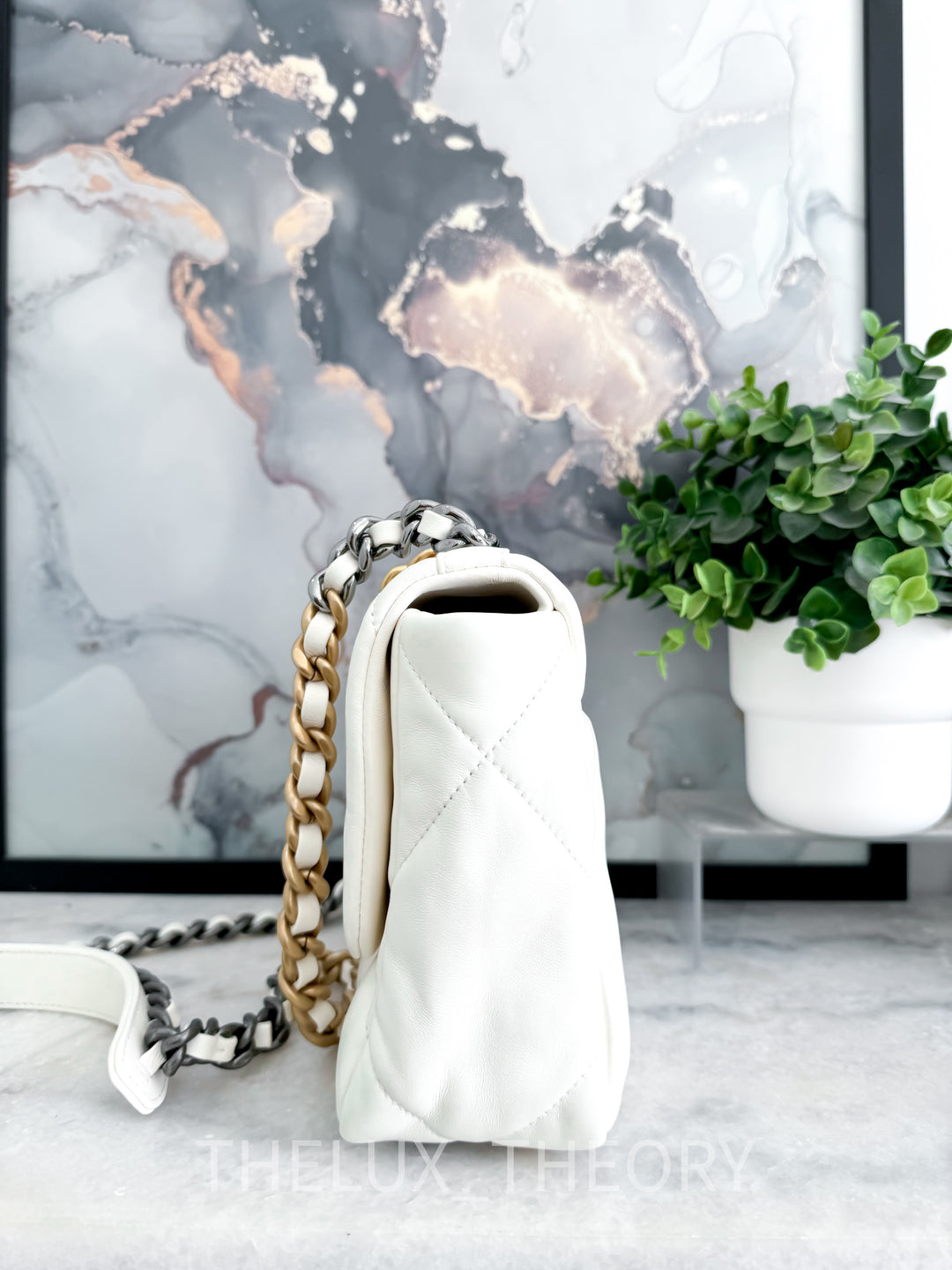 22C LIGHT BEIGE (CREAMY WHITE) 19 SMALL FLAP BAG LAMBSKIN AGED GOLD HARDWARE