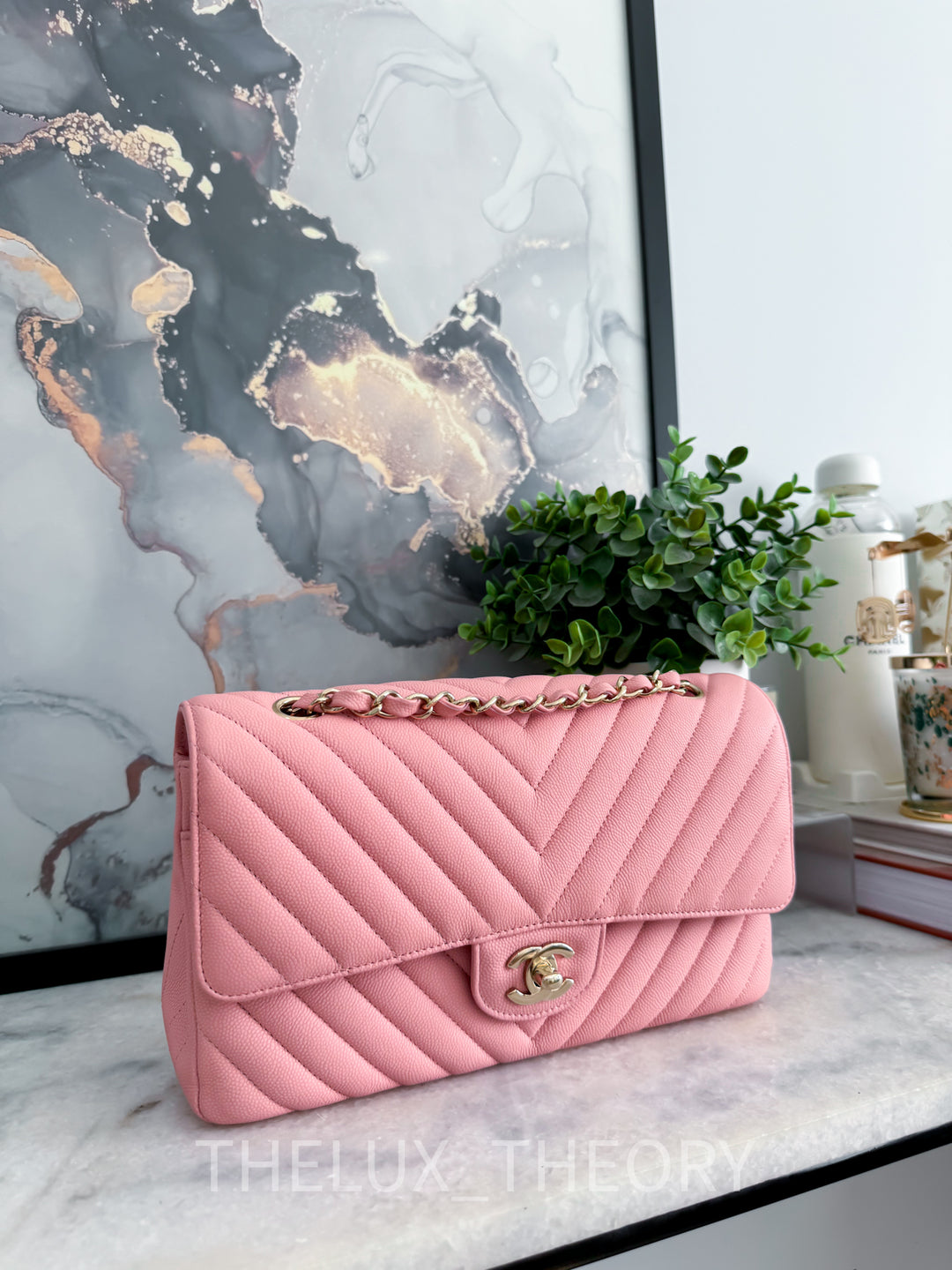 19S CHEVRON PINK MEDIUM CLASSIC DOUBLE FLAP CAVIAR LIGHT GOLD HARDWARE