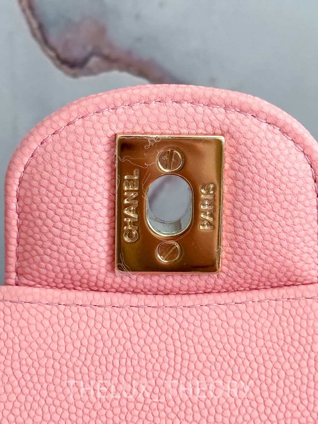 19S CHEVRON PINK MEDIUM CLASSIC DOUBLE FLAP CAVIAR LIGHT GOLD HARDWARE