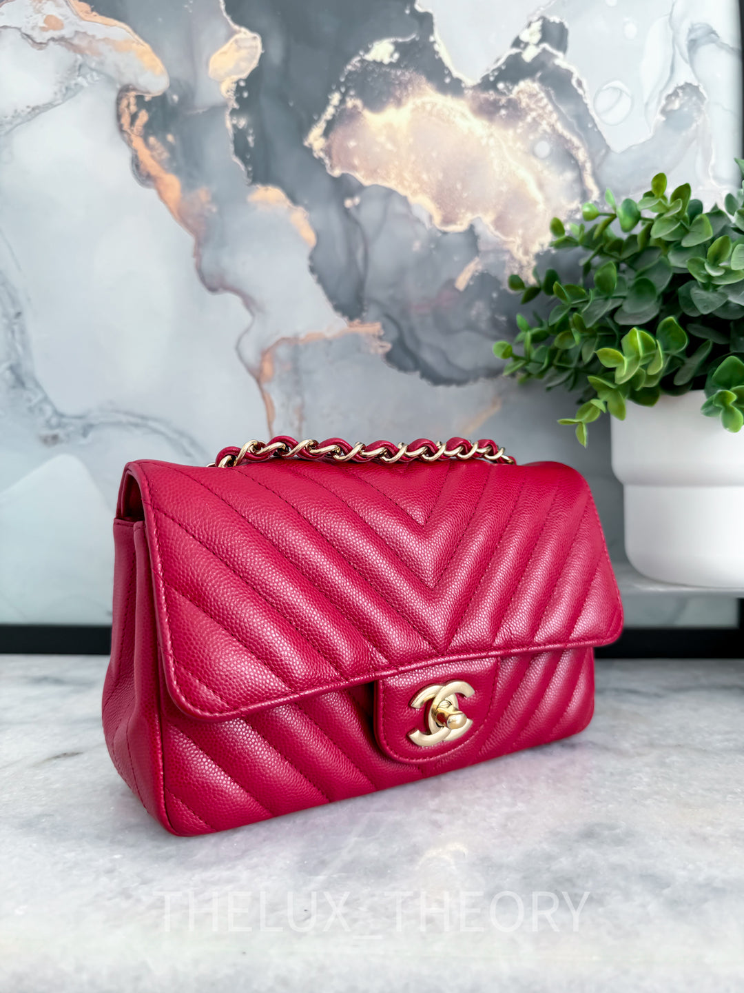 18B RASPBERRY RED CHEVRON MINI RECTANGLE CAVIAR LIGHT GOLD HARDWARE