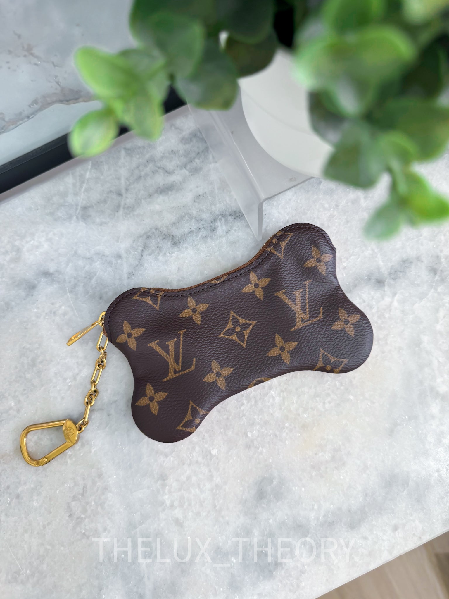 LOUIS VUITTON ボーン ポーチ L.V. BONE KEY POUCH – THE LUX THEORY
