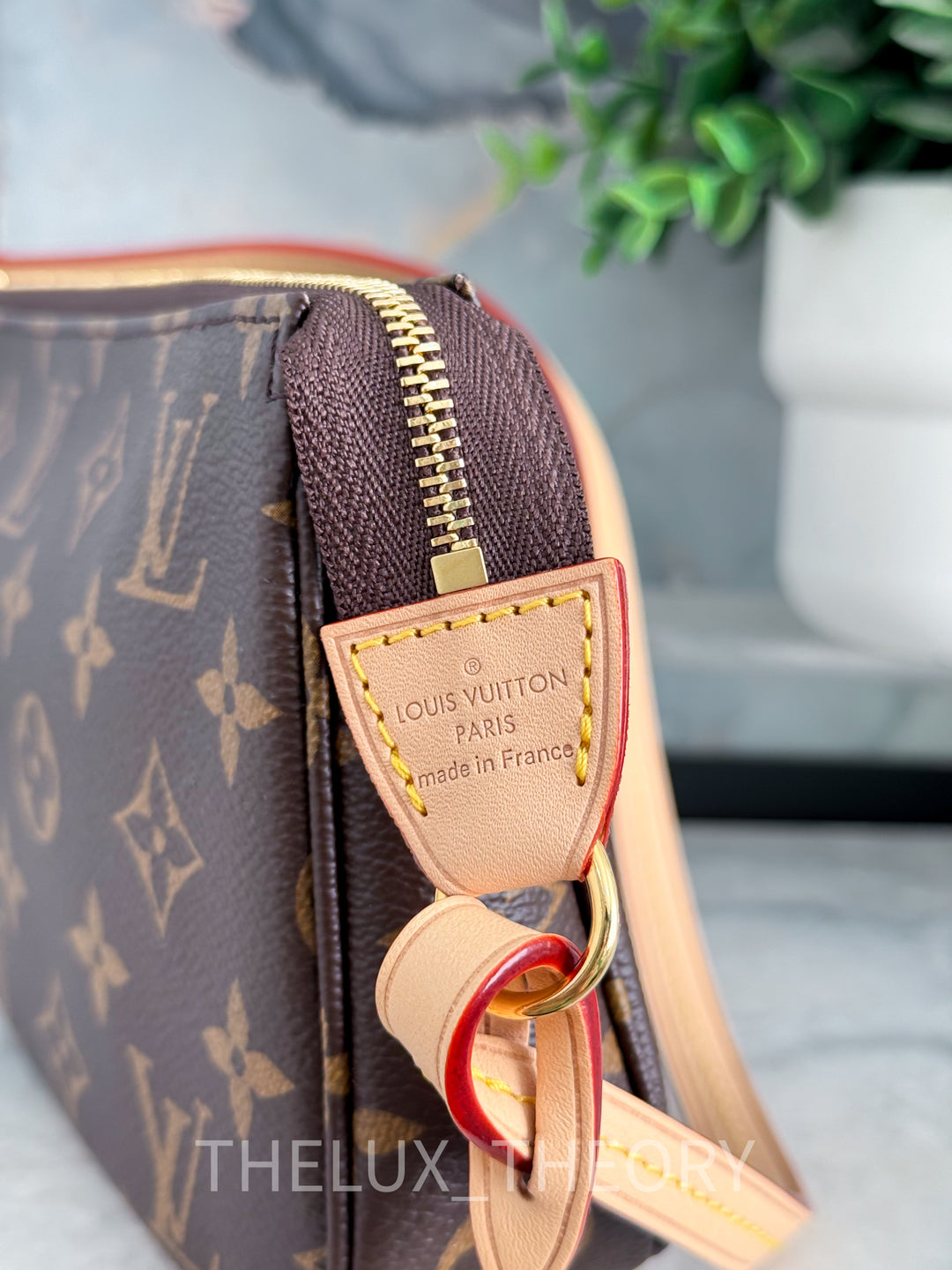 POCHETTE ACC MNG 2023