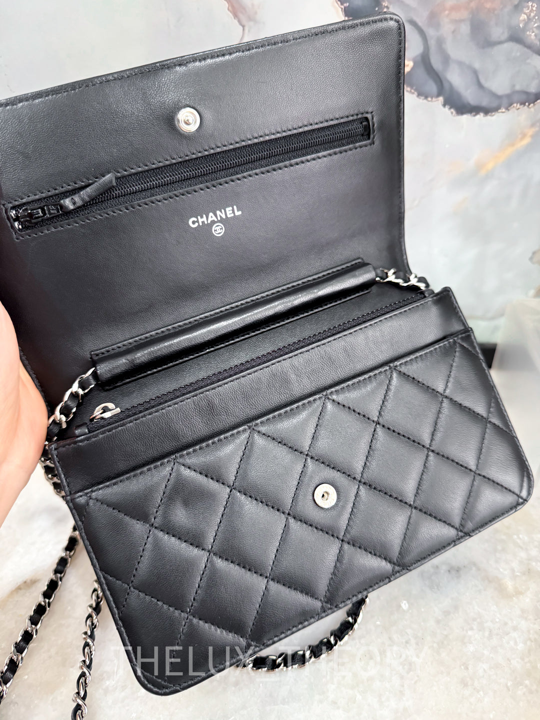 CC CLASSIC BLACK WALLET ON CHAIN LAMBSKIN SILVER HARDWARE SERIES 18