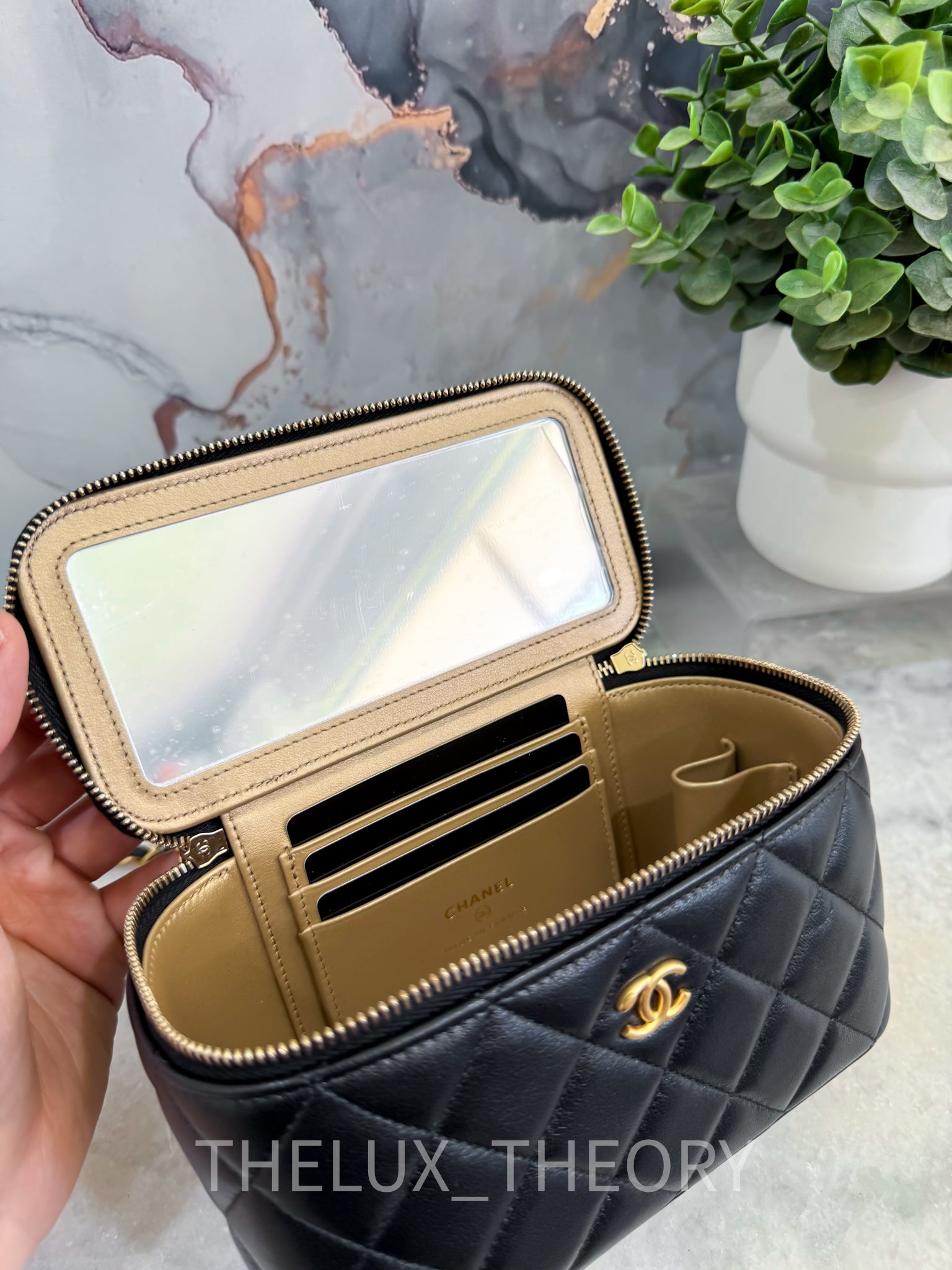 Small Leather Goods – THE LUX THEORY