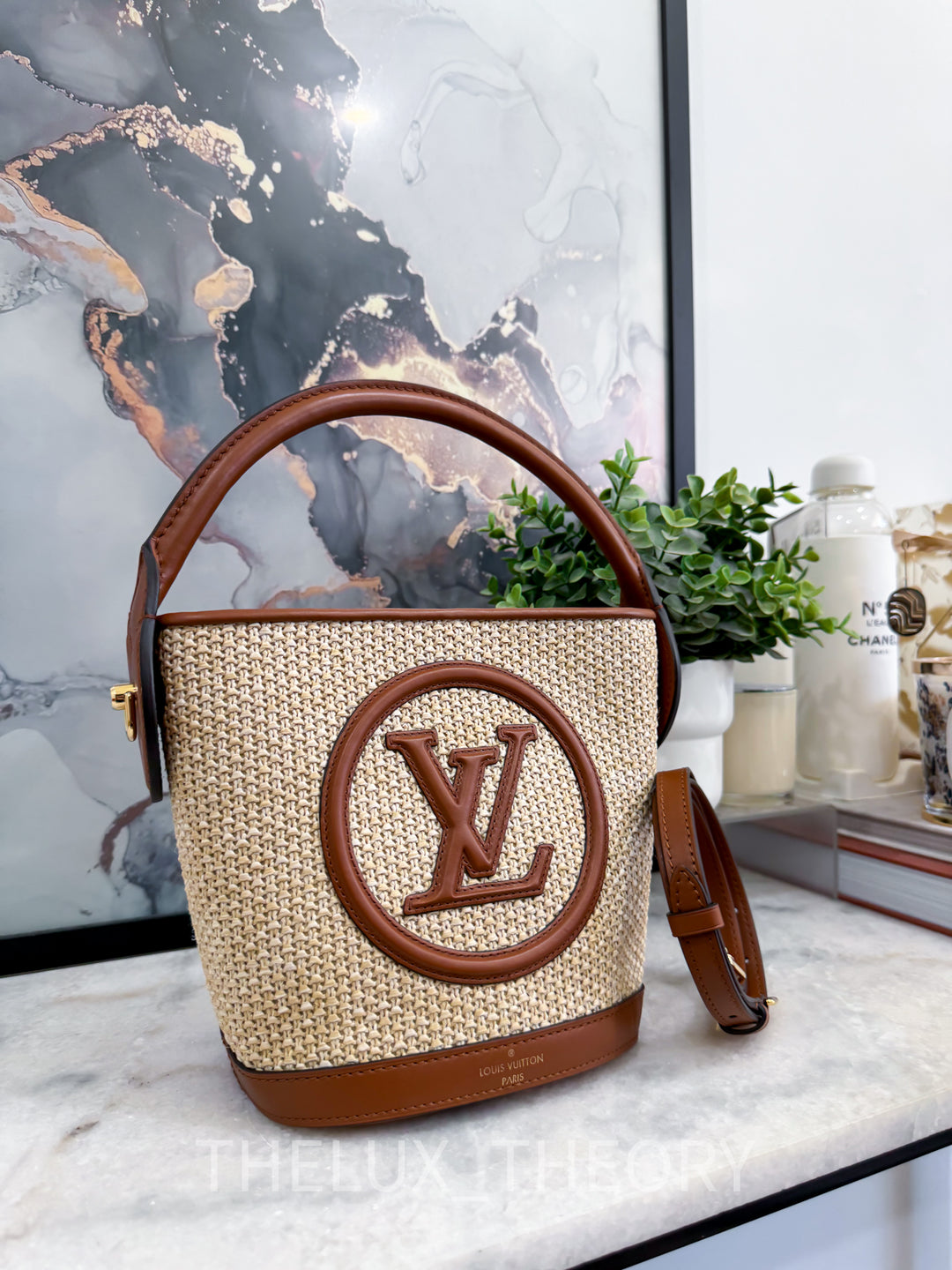 L.V. PETITE RAFFIA BUCKET BAG