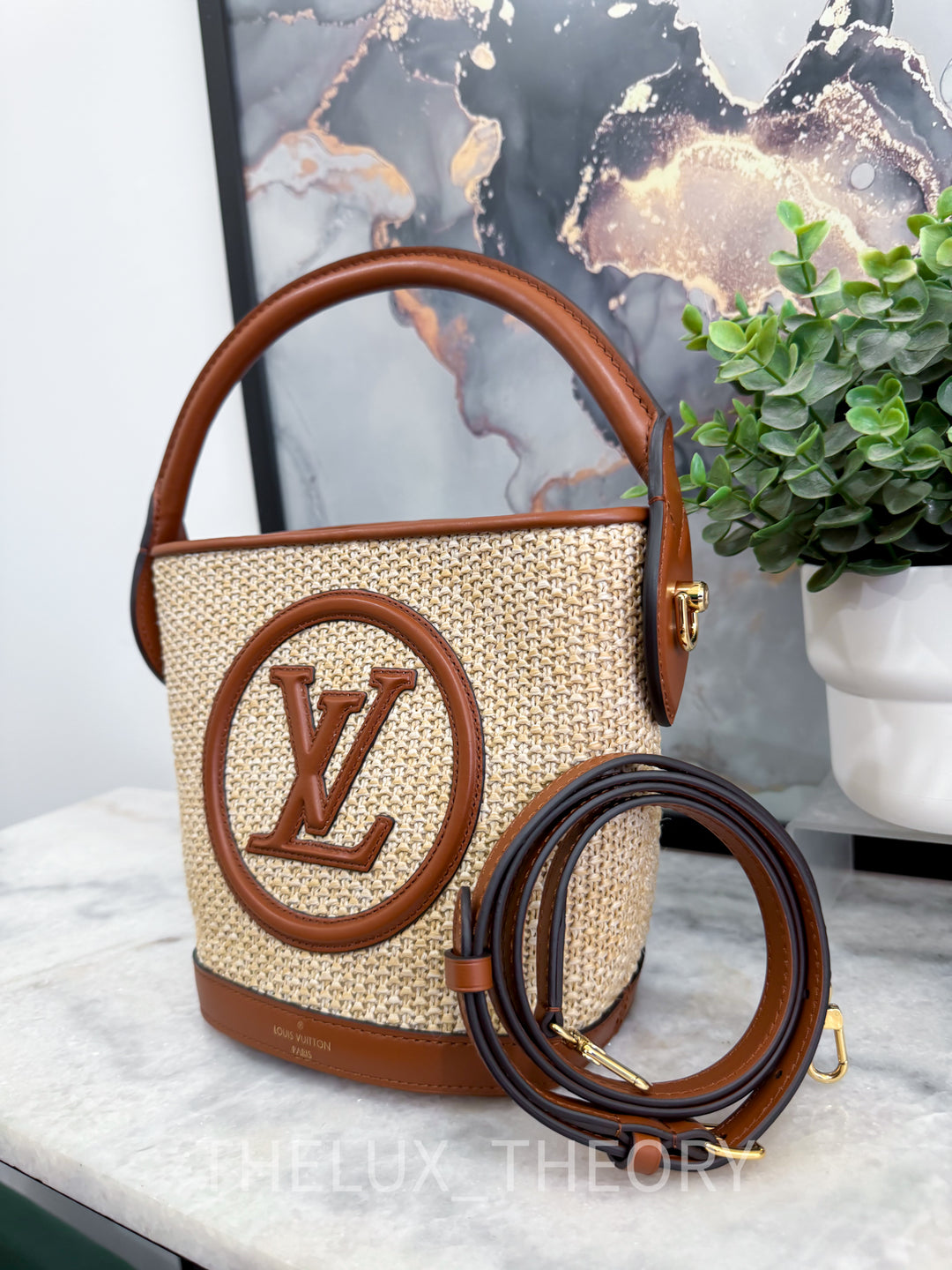 L.V. PETITE RAFFIA BUCKET BAG