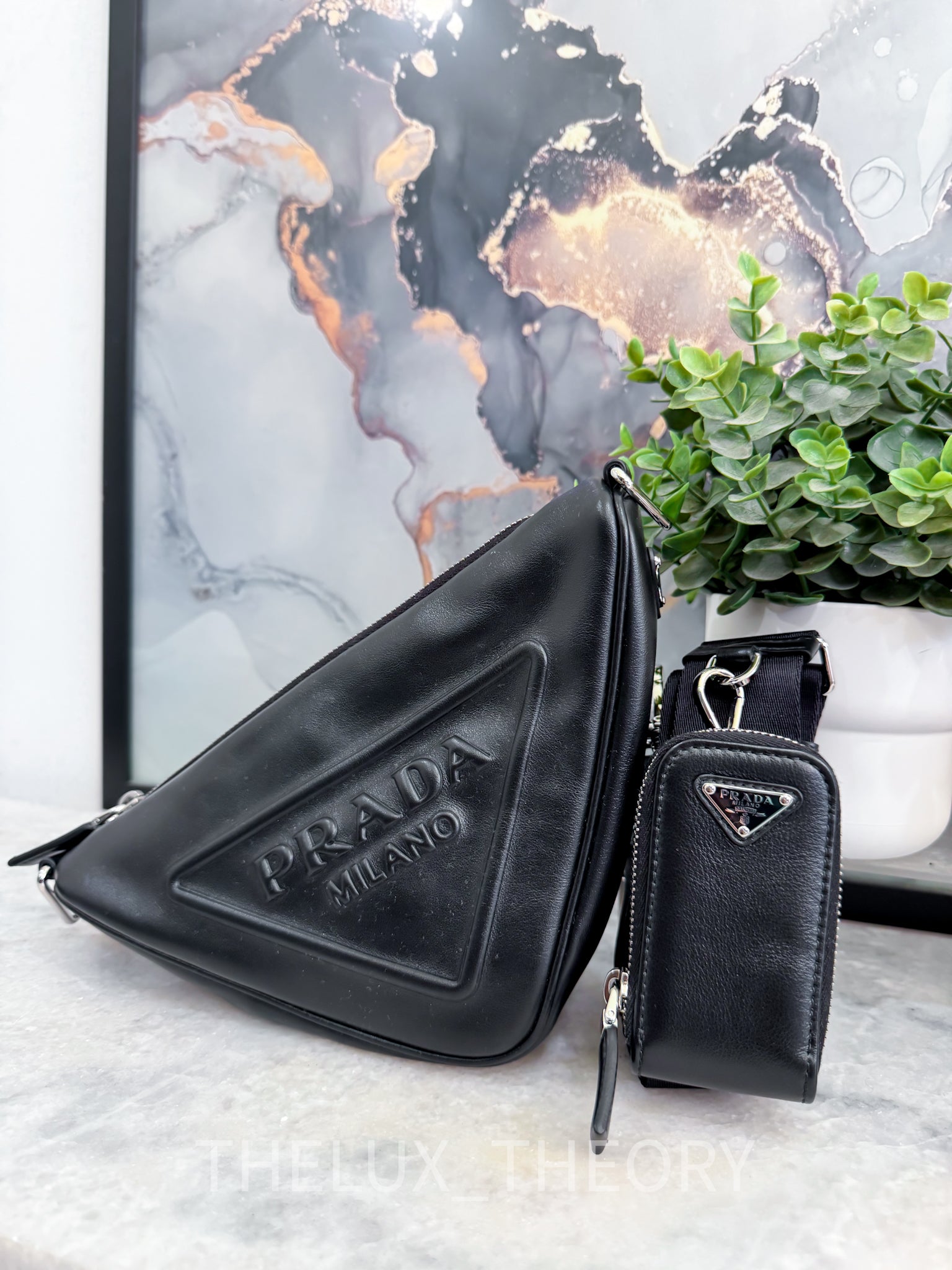 バッグ Prada Shoulder Crossbody Bag Black y2k PRADA TRIANGLE BLACK CROSSBODY BAG – THE LUX THEORY