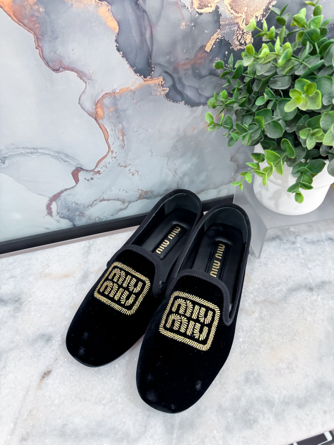 MIU MIU VELVET SLIP ON LOAFER (36.5)