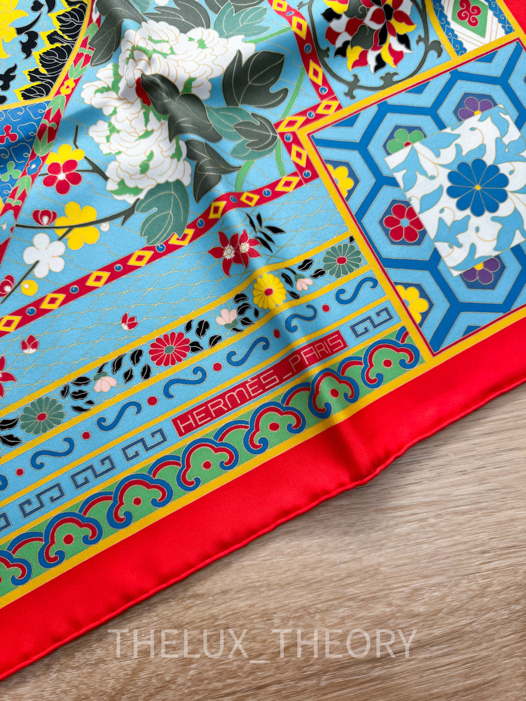 H IMPERIALES SILK SQUARE SCARF 90CM