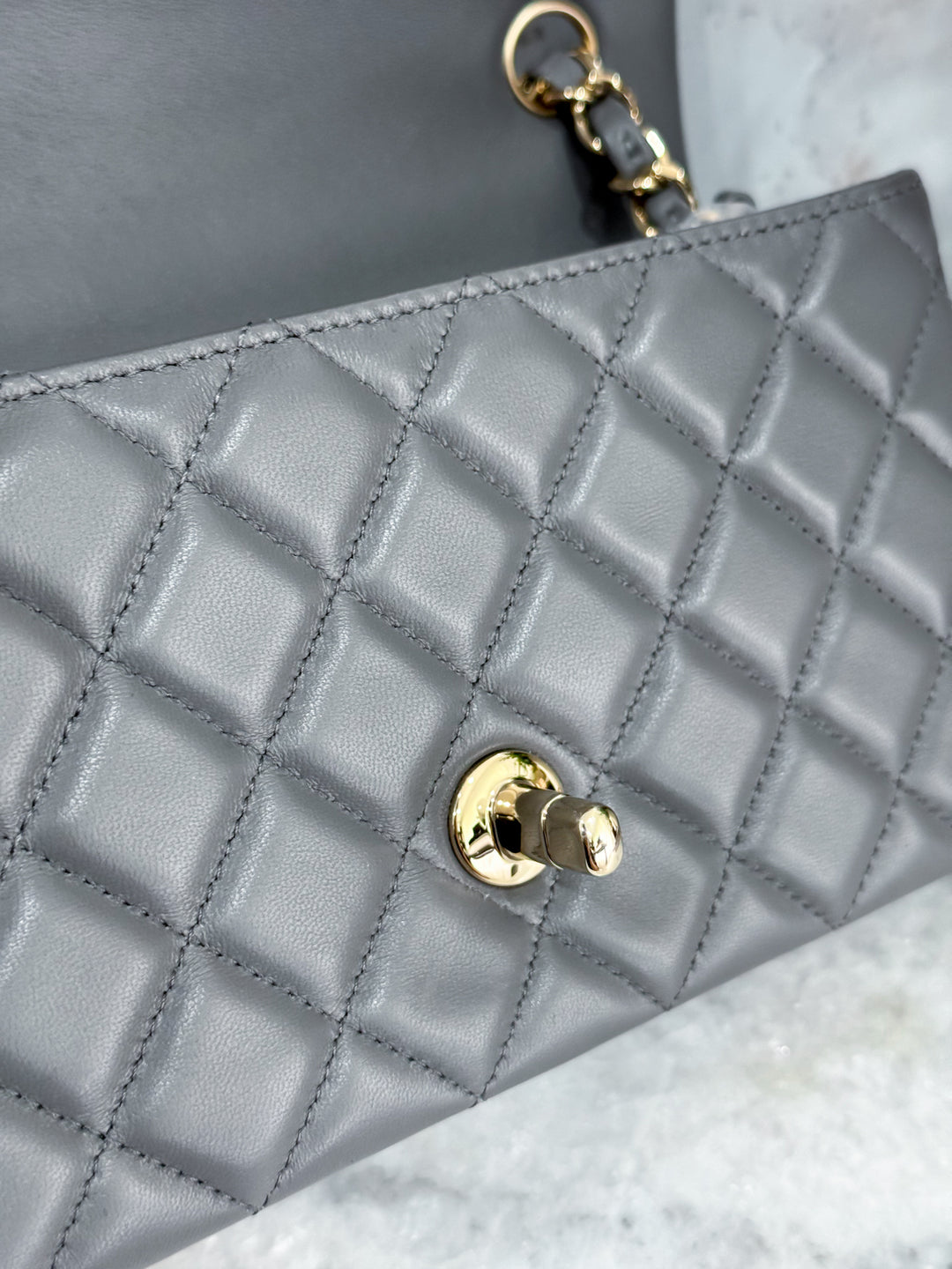 22B DARK GREY MINI RECTANGLE LAMBSKIN LGHW