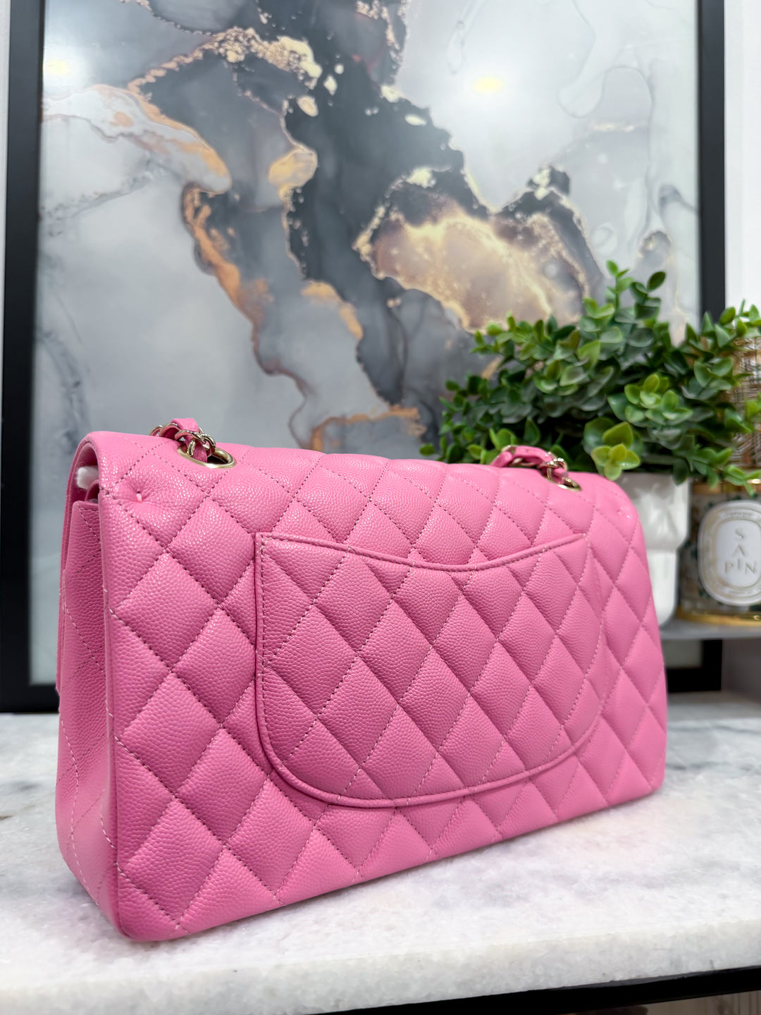 21P BUBBLEGUM PINK MEDIUM CLASSIC DOUBLE FLAP CAVIAR LIGHT GOLD HARDWARE