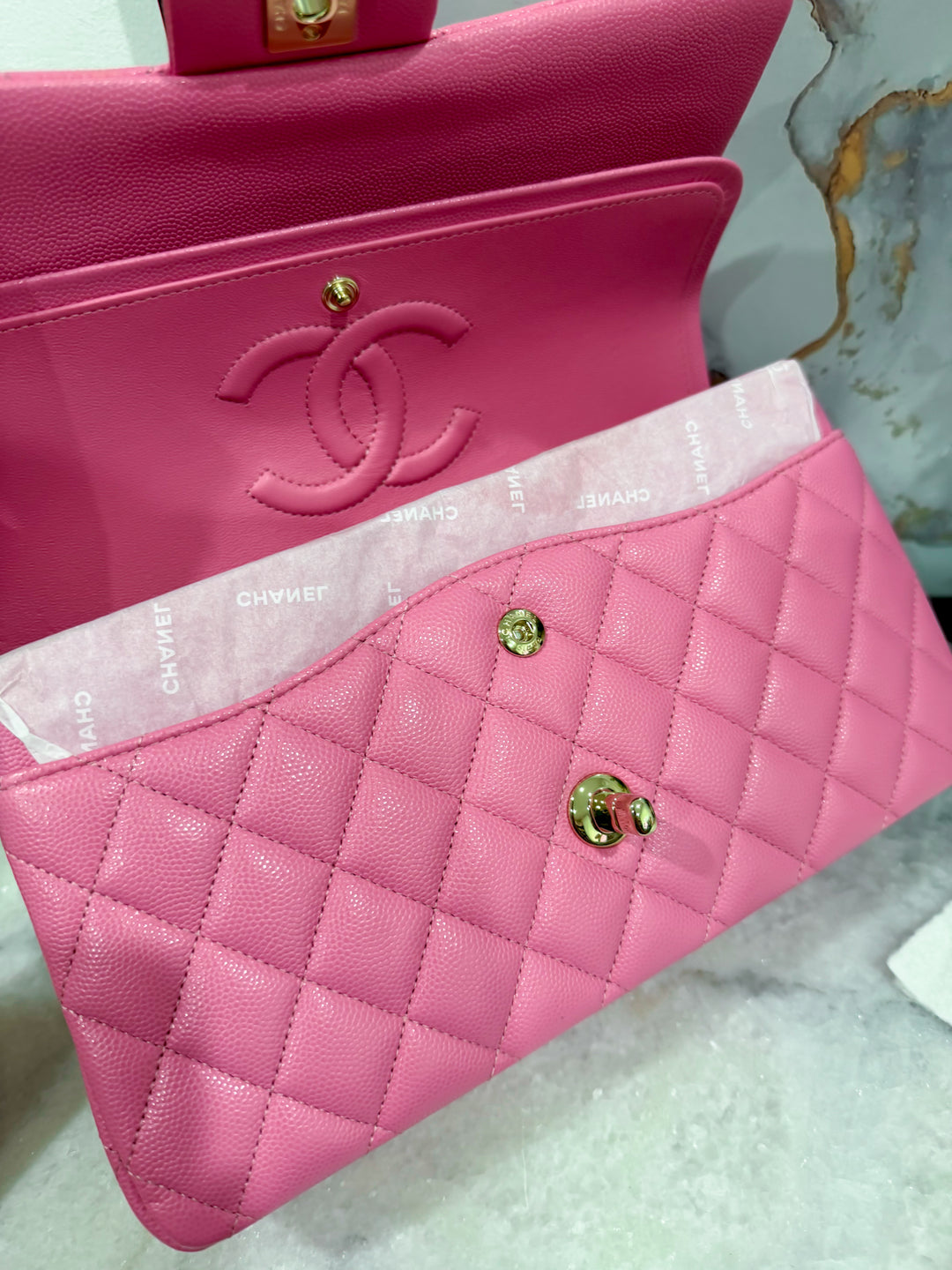 21P BUBBLEGUM PINK MEDIUM CLASSIC DOUBLE FLAP CAVIAR LIGHT GOLD HARDWARE