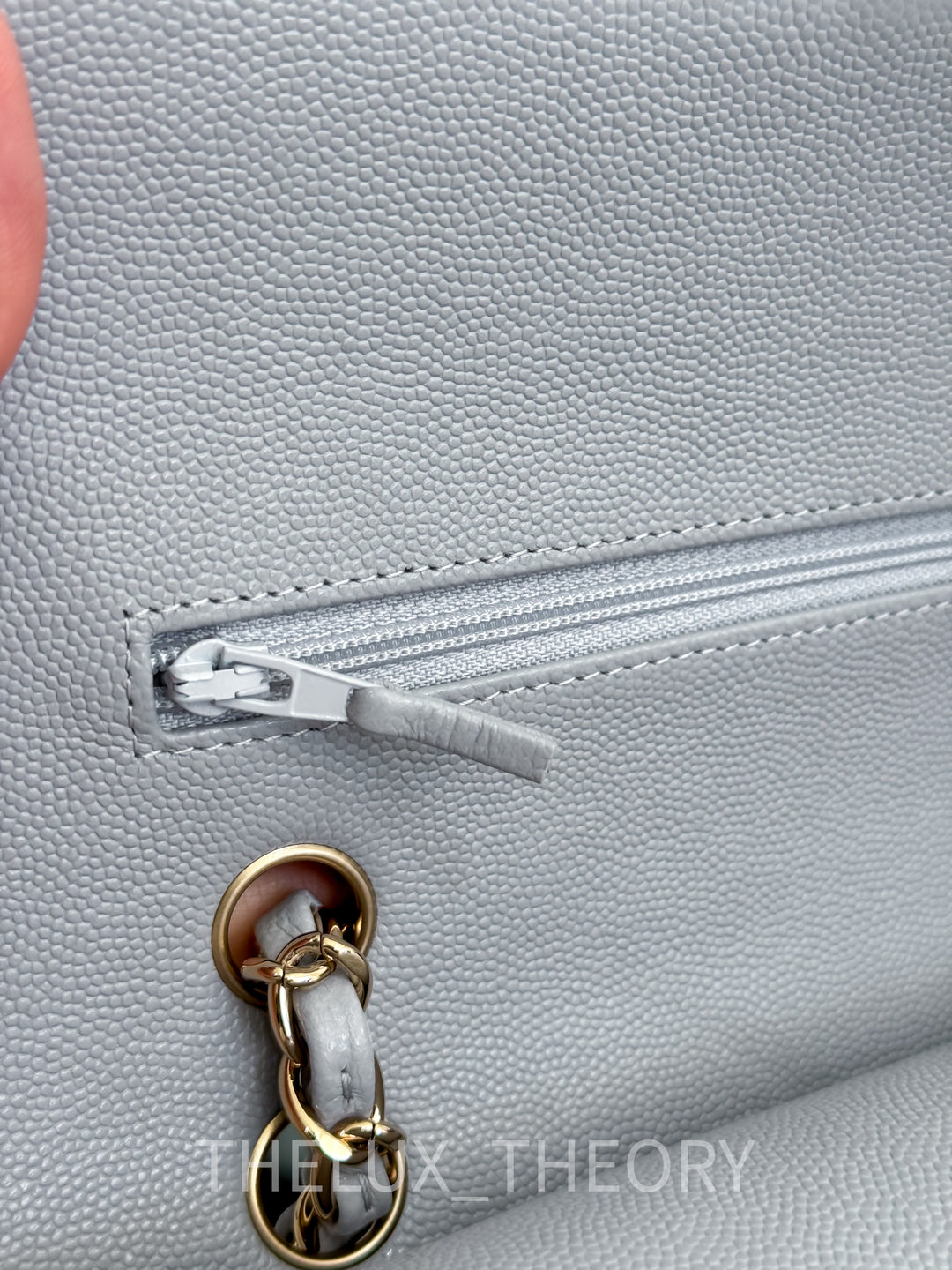 21A DOVE GREY MEDIUM CLASSIC DOUBLE FLAP CAVIAR LIGHT GOLD HARDWARE