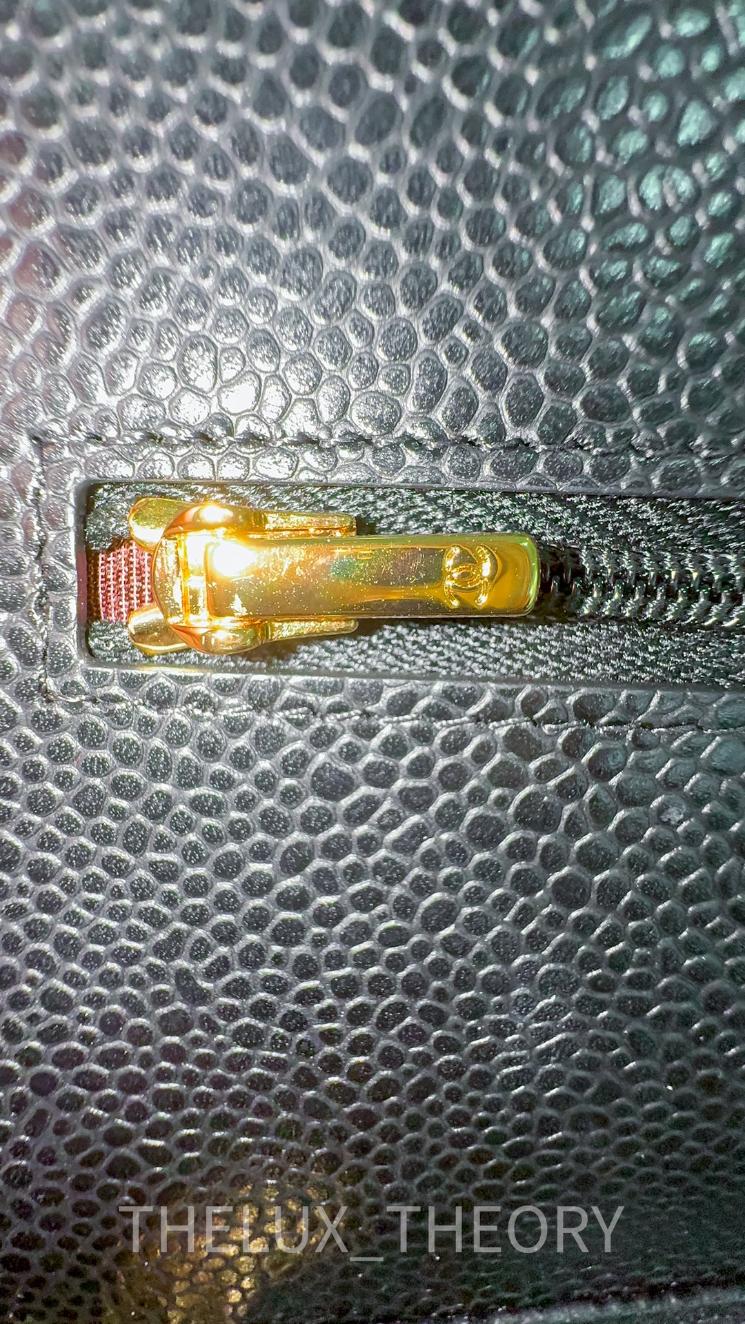 CLASSIC BLACK WALLET ON CHAIN CAVIAR GOLD HARDWARE 2021