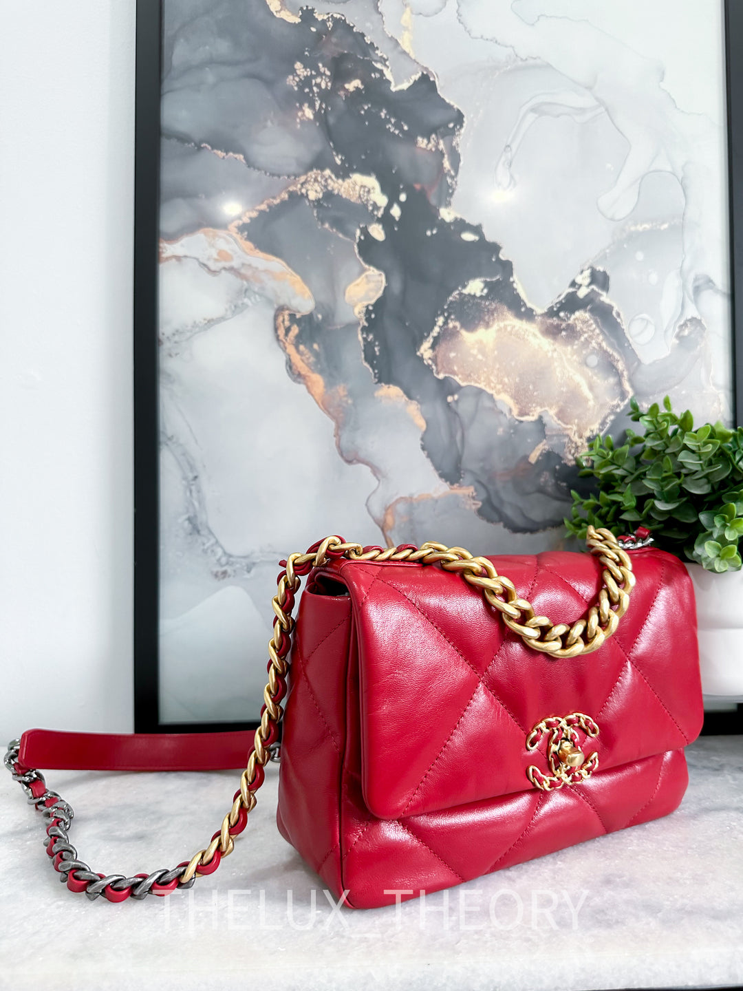 20B RED SMALL 19 FLAP BAG GOAT SKIN AGED GOLD HARDWARE