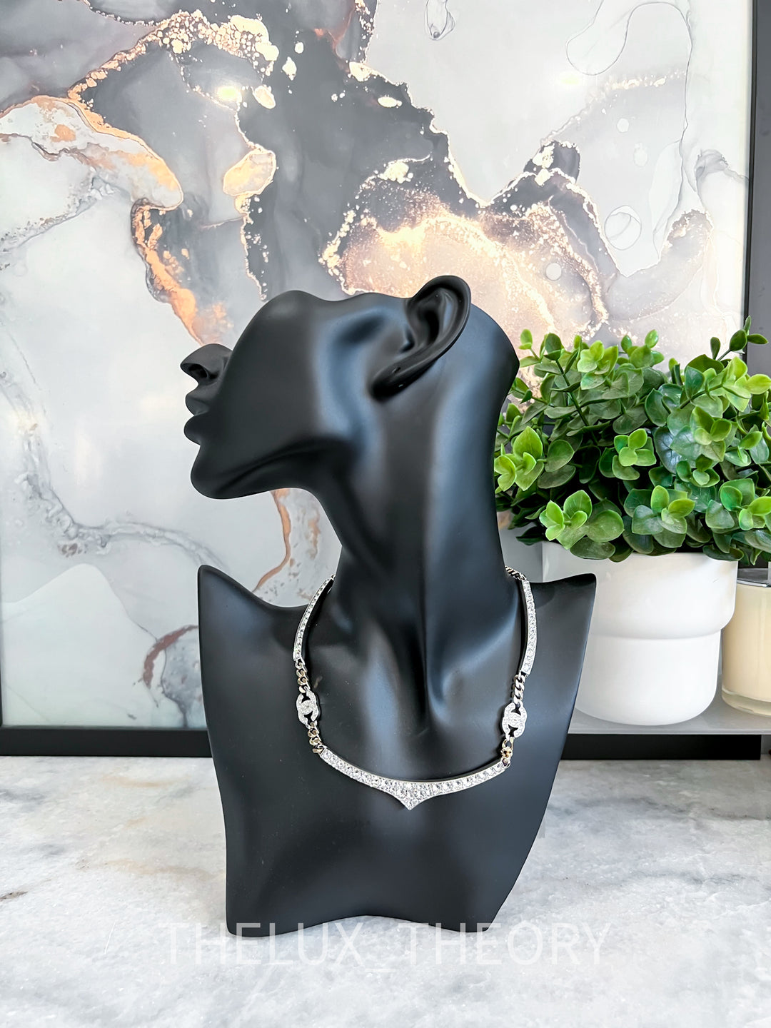 21B METAL AND DIAMANTÉS NECKLACE
