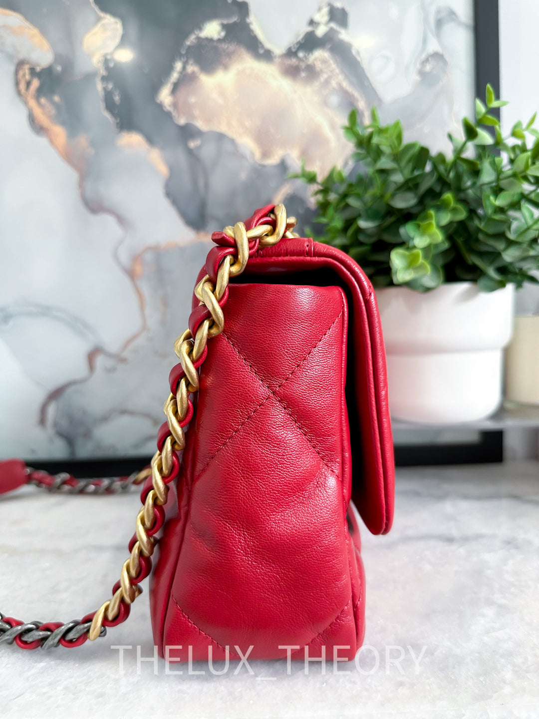 20B RED SMALL 19 FLAP BAG GOAT SKIN AGED GOLD HARDWARE