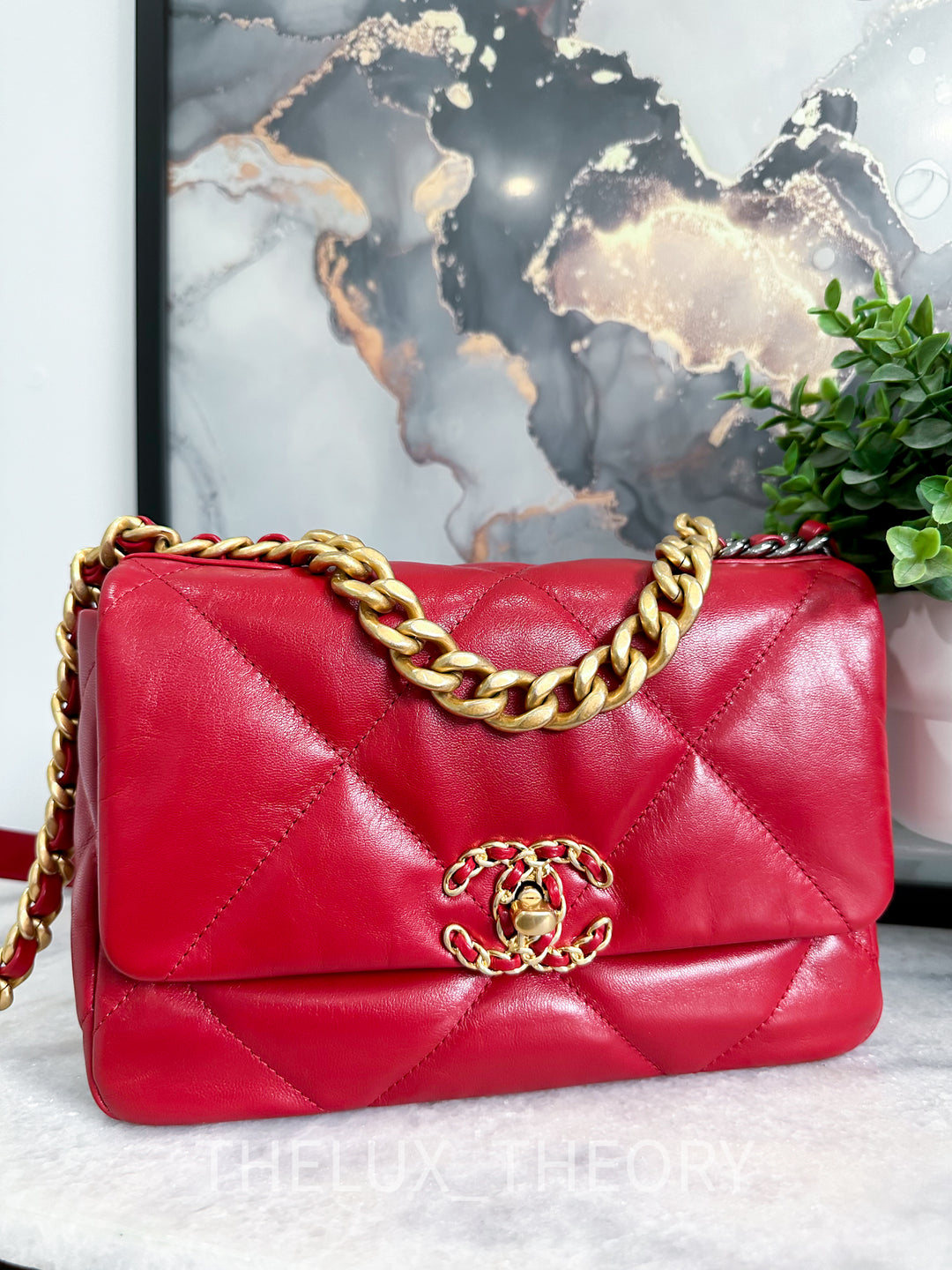 20B RED SMALL 19 FLAP BAG GOAT SKIN AGED GOLD HARDWARE